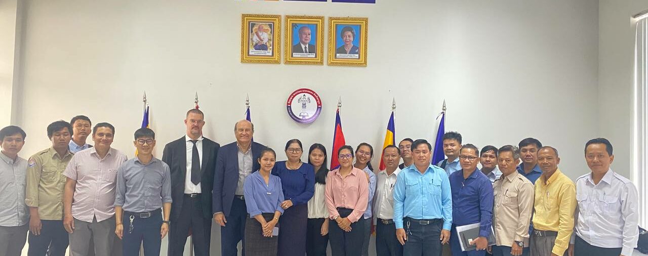 Training session at the Ministry of Public Works and Transportation in Phnom Penh (Cambodia)